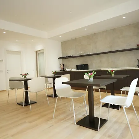 Enea בית הארחה