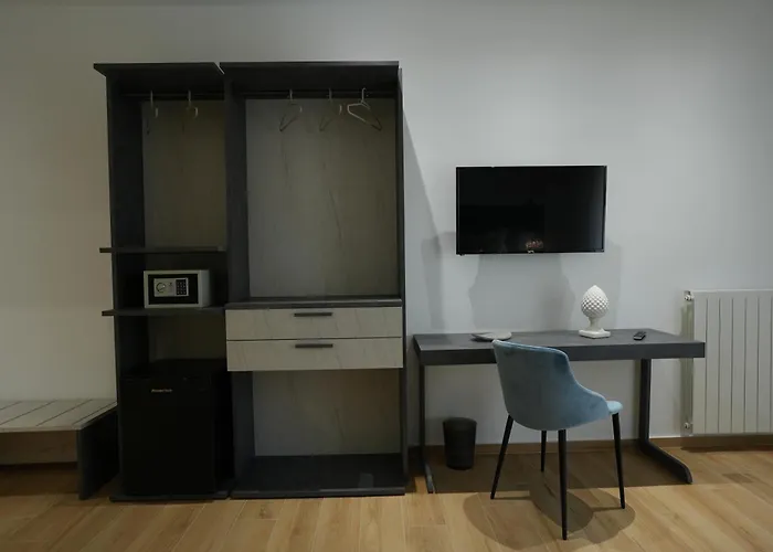 בית הארחה Enea 3*