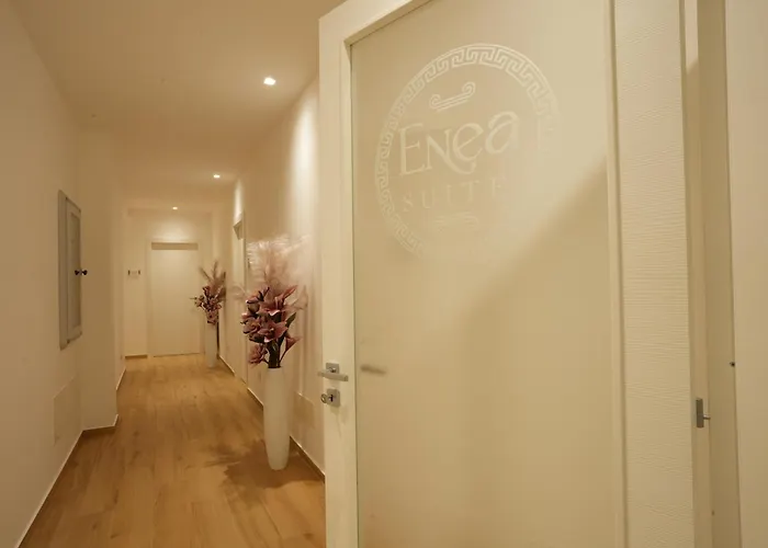 Enea בית הארחה 3*